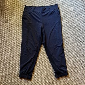Sz 18 Athleta Brooklyn jogger style pant in Navy